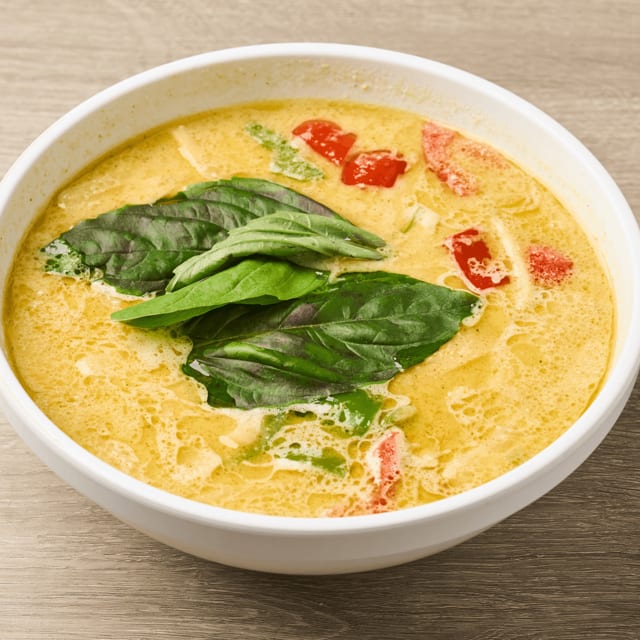 L Green Curry.