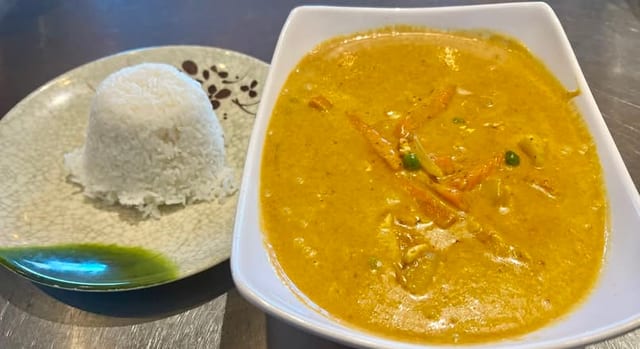 DS Yellow Curry Seafood.